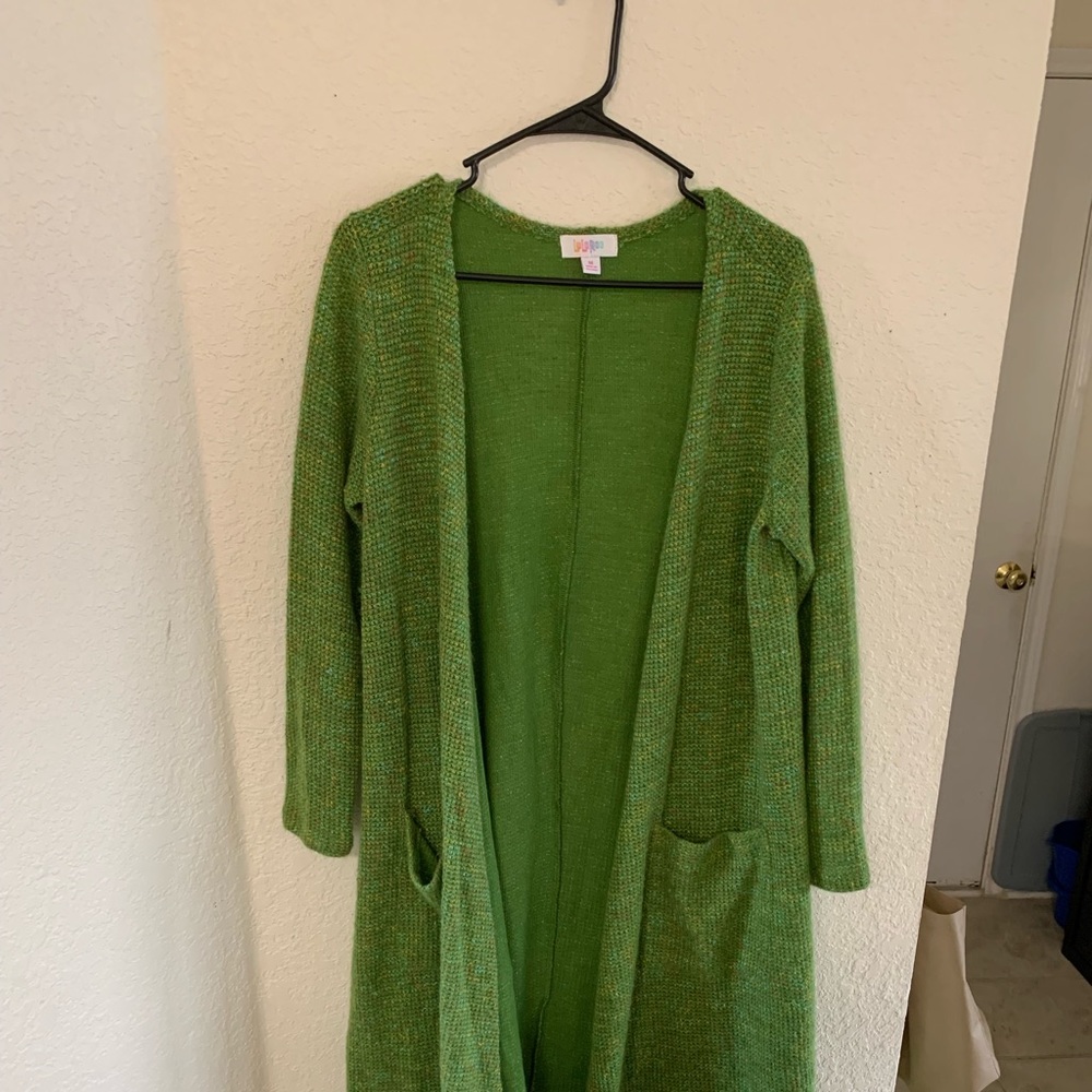 Medium LuLaRoe Sarah